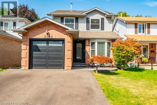 2048 Chrisdon Rd, Burlington, ON L7M 3W9