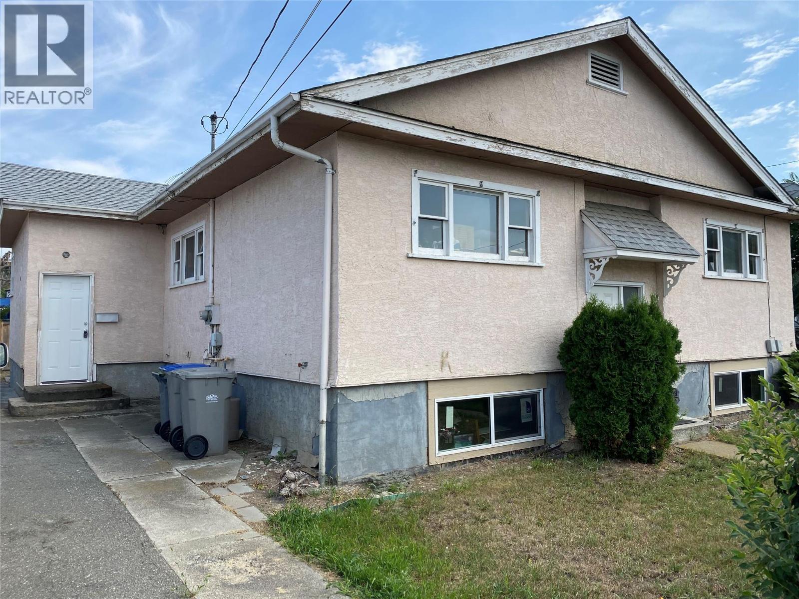 900 13th Street, Kamloops, BC V2B 3C9