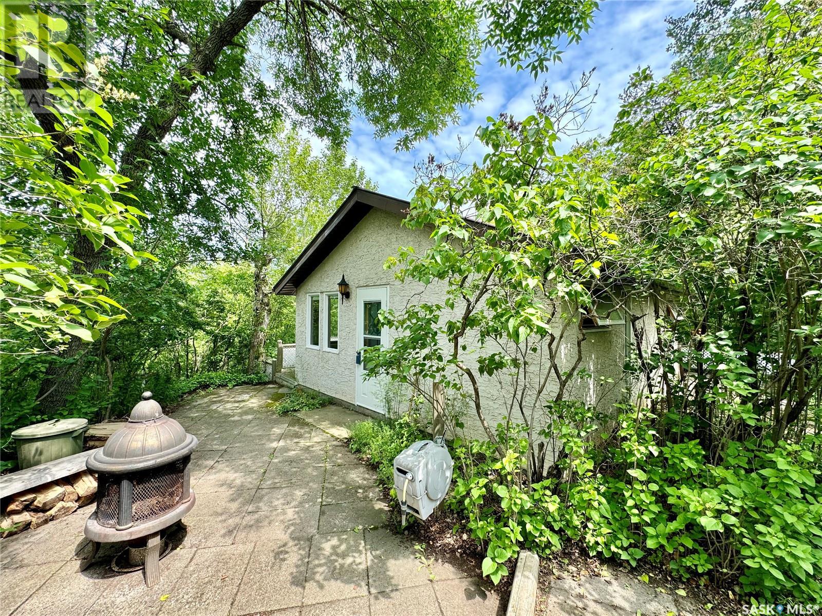 585 Nicoll Ave, Regina Beach, SK S0G 4C0 MLS SK967211 Houseful