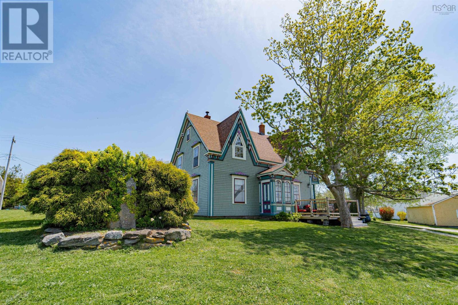 1247 Sandy Point Rd, Shelburne, NS B0T 1W0