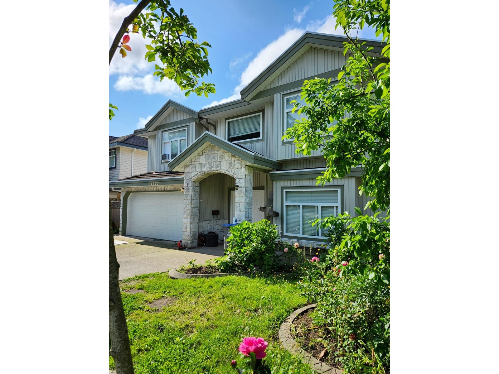 102 Avenue Unit 14922 #a, Surrey, BC V3R 1K9