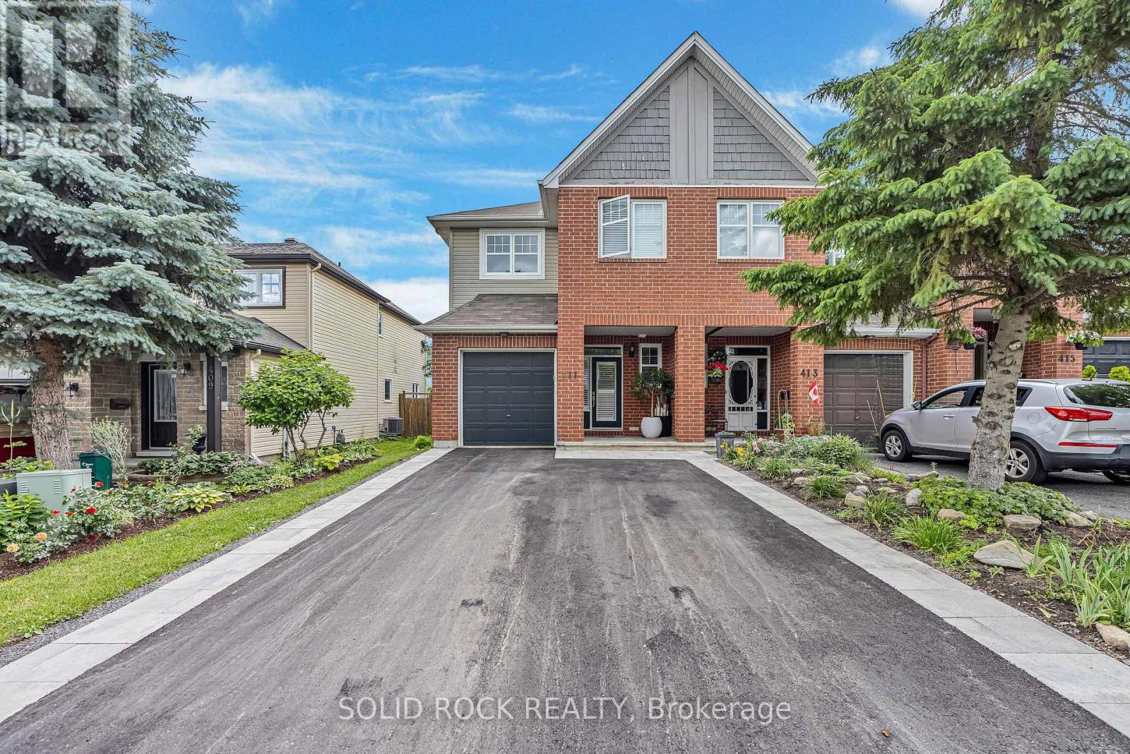 411 Cache Bay Cres E, Ottawa, ON K1T 4H3