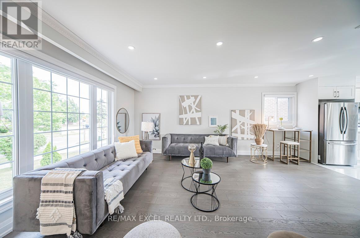 106 Alexmuir Blvd, Toronto Agincourt North, ON M1V 1H4