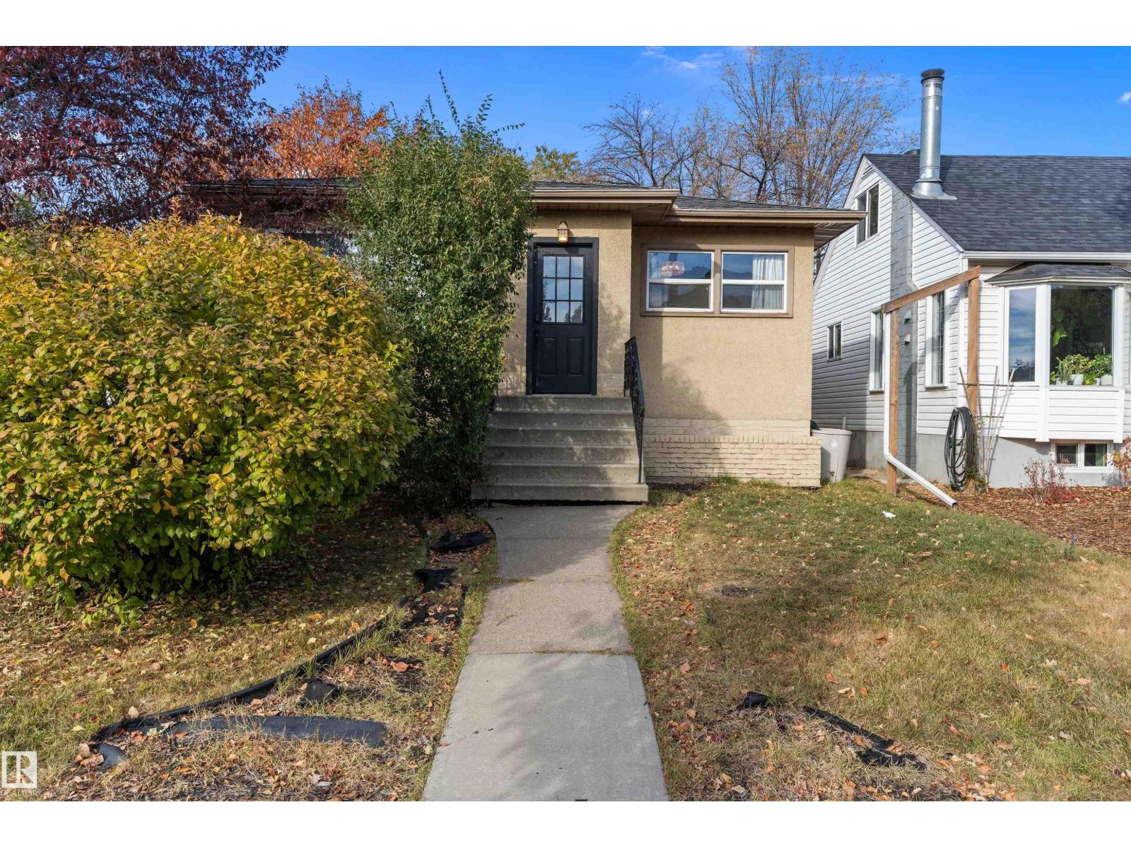 73 Av Nw Unit 10632, Edmonton, AB T6E 1C4