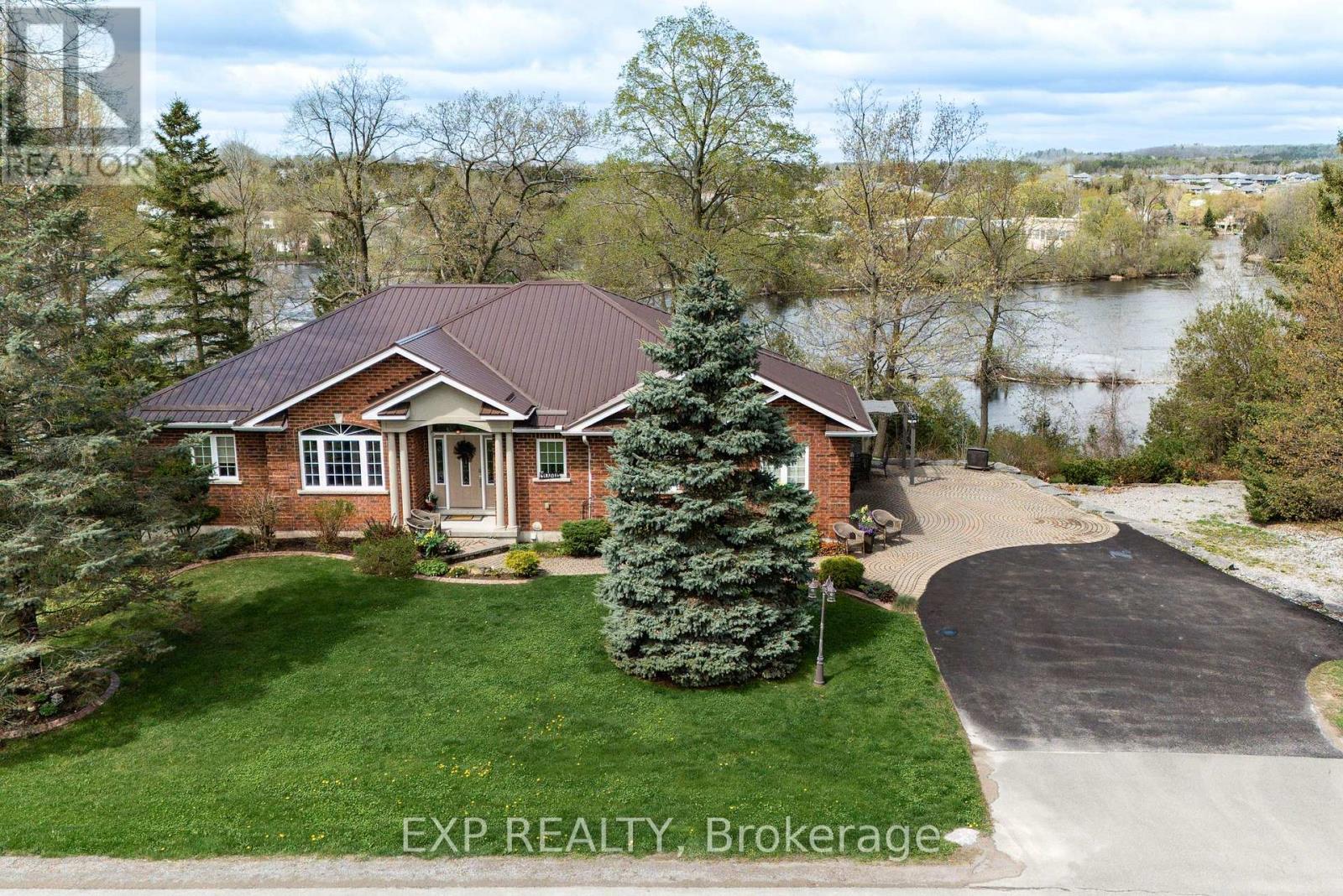 127 River Dr, Quinte West, ON K0K 2C0