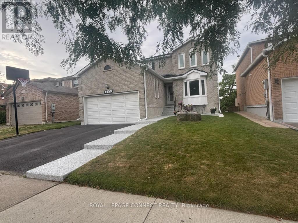 1559 Dellbrook Ave, Pickering, ON L1X 2L7