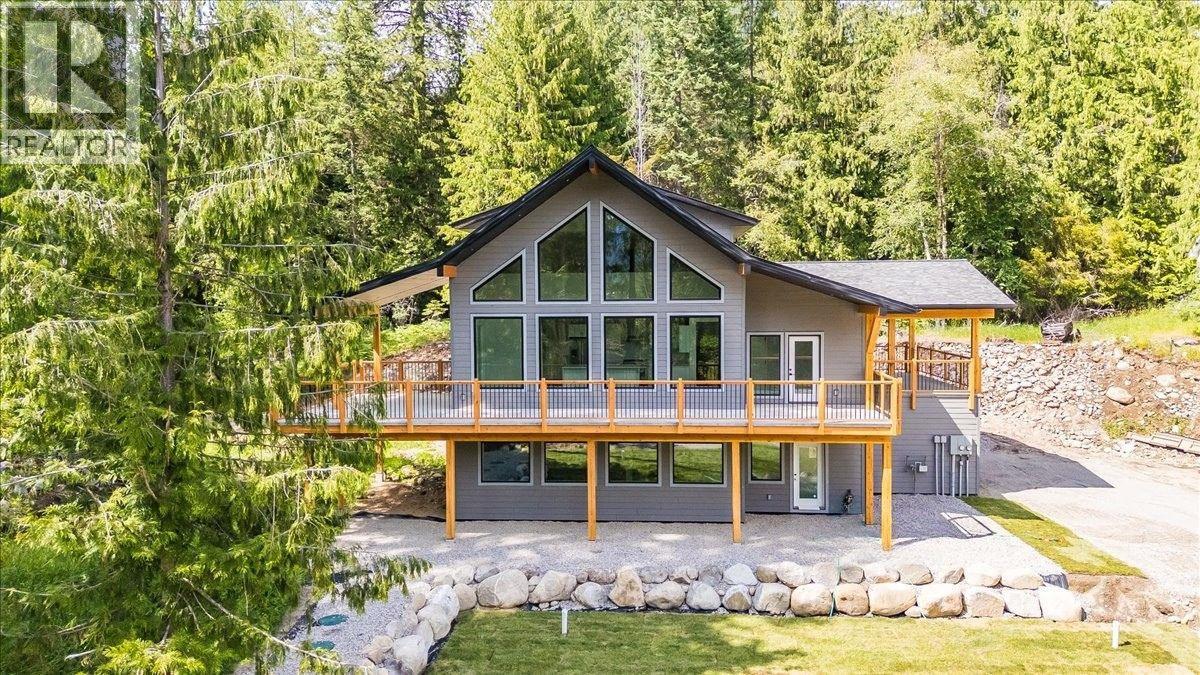 2801 Harlow Rd, Nelson, BC V1L 6L3