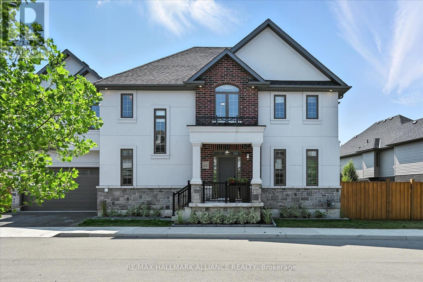 22 4297 East Ave E, Lincoln Beamsville, ON L3J 0R2