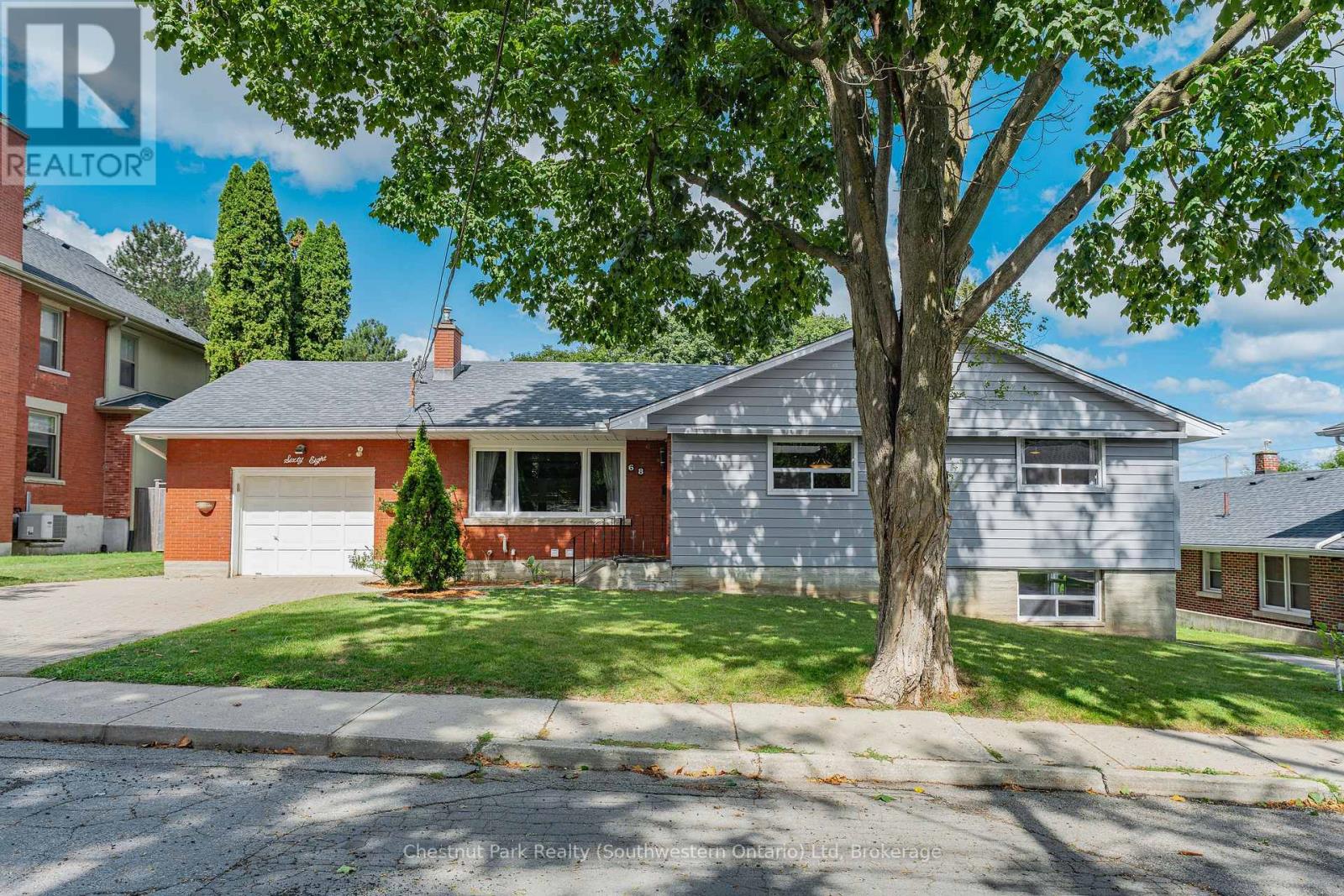 68 Lemon St, Guelph, ON N1E 2H3