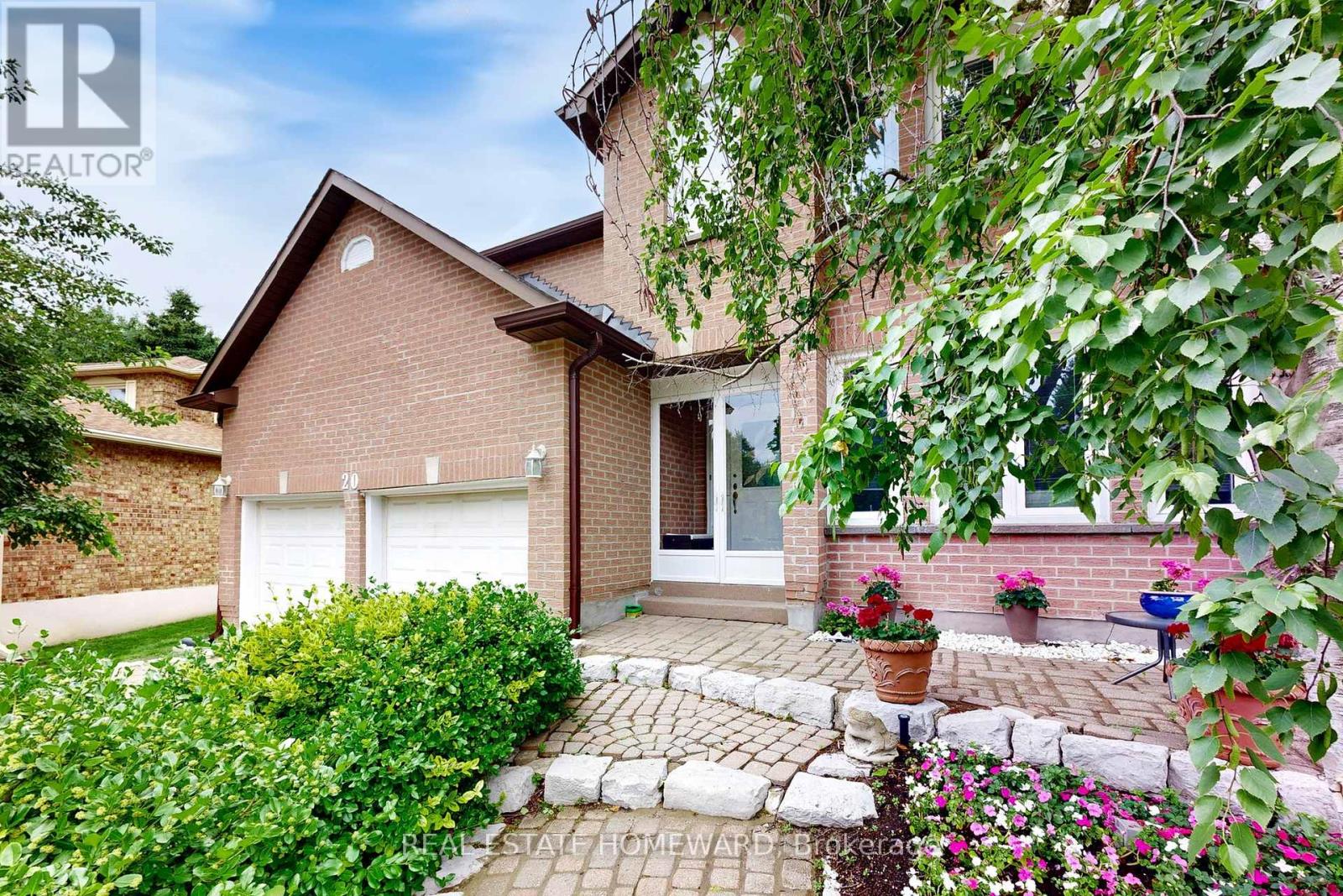 20 Anvil Ct, Richmond Hill, ON L4C 9G7