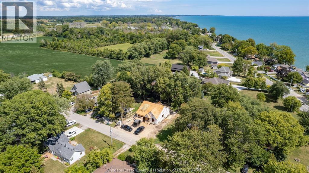 252 Ford Rd, Kingsville, ON N9Y 3X2
