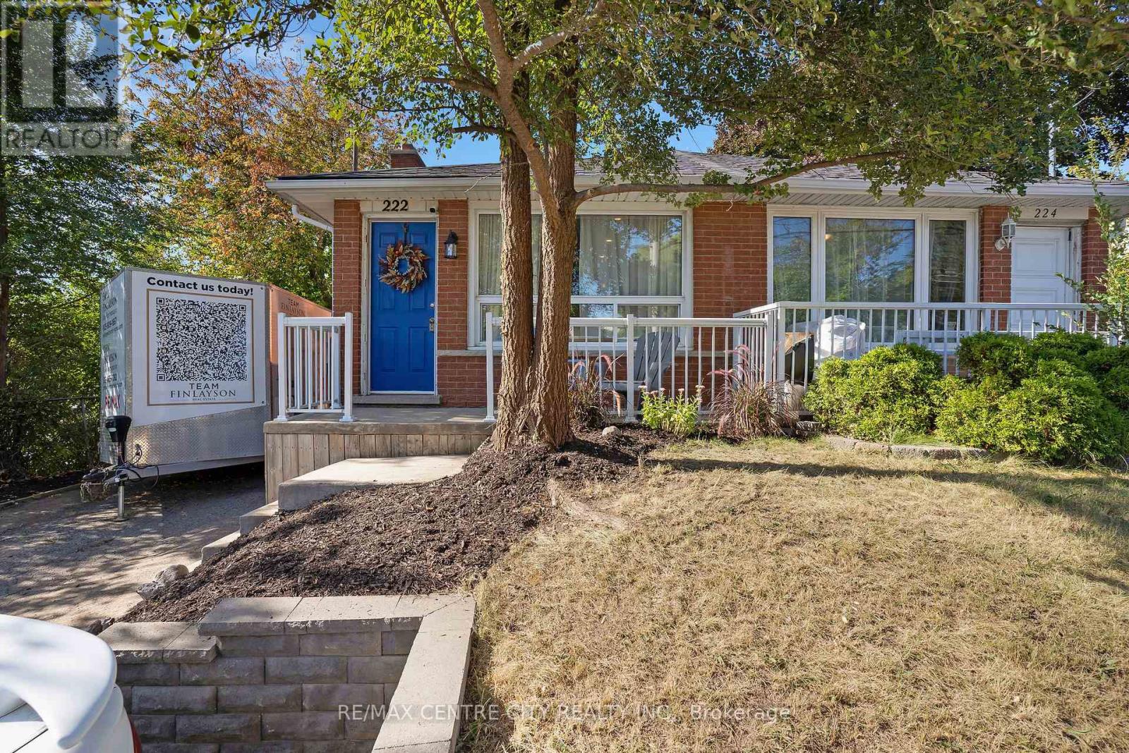 222 Fairway Rd N, Kitchener, ON N2A 2N8