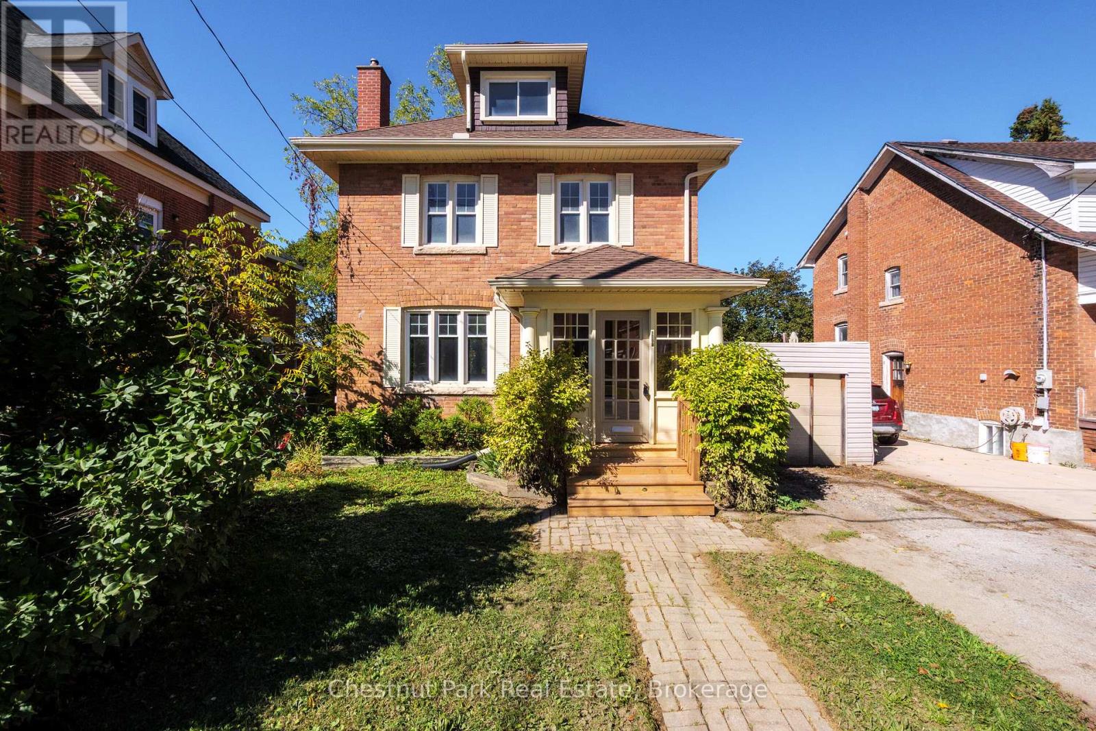 1208 4th Avenue East, Owen Sound, ON N4K 2P6
