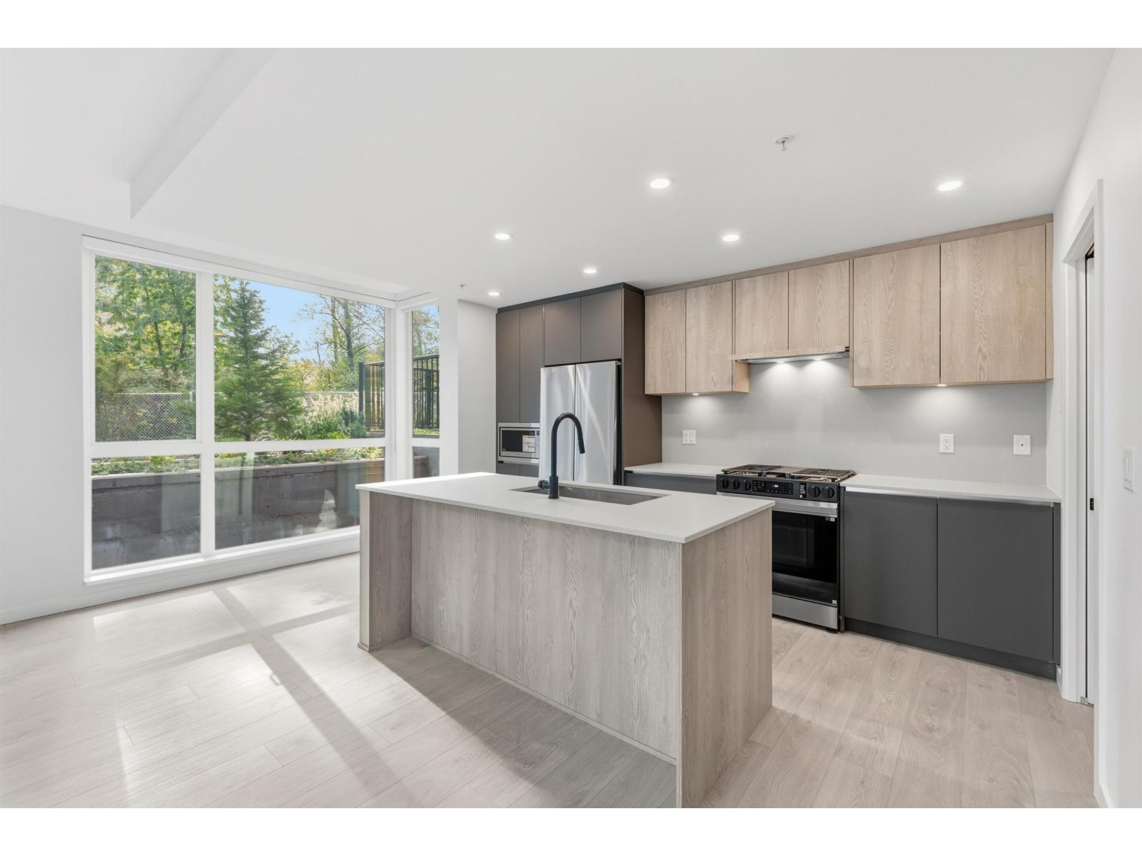 19577 65b Avenue Unit 512, Surrey, BC V4N 6Y3