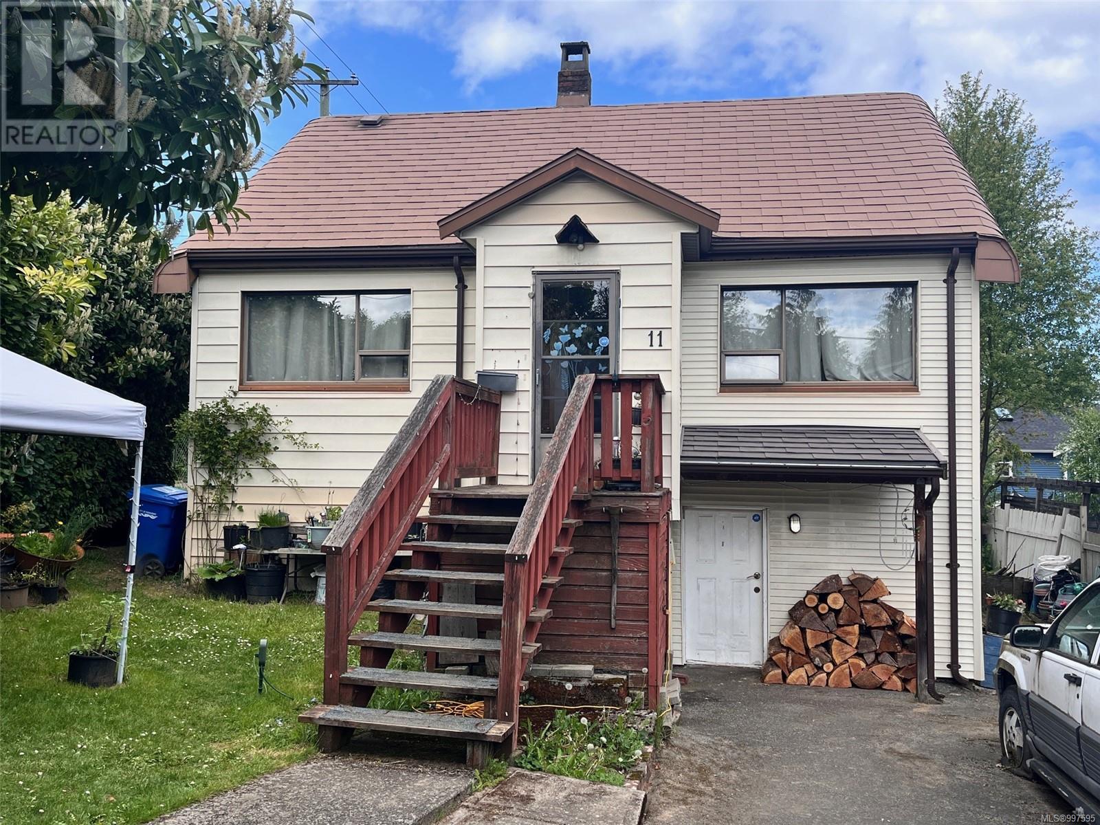 11 Rosamond St, Nanaimo, BC V9T 1R2