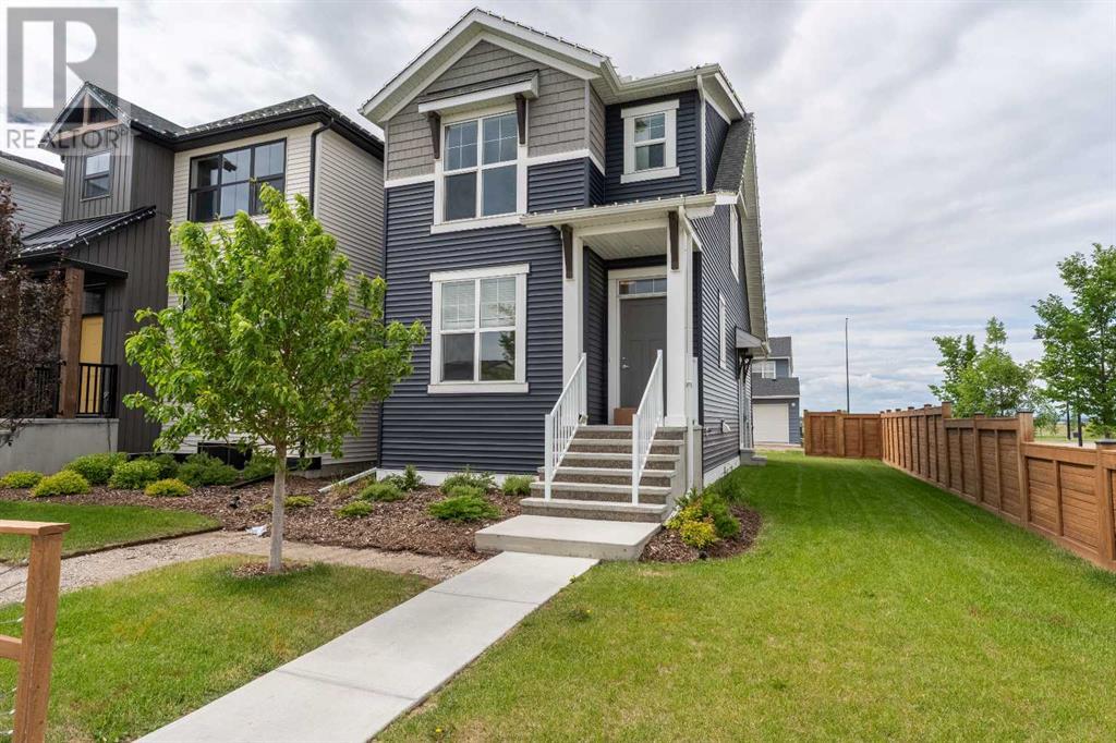 121 Hotchkiss Way SE, Calgary, AB T3S 0G3