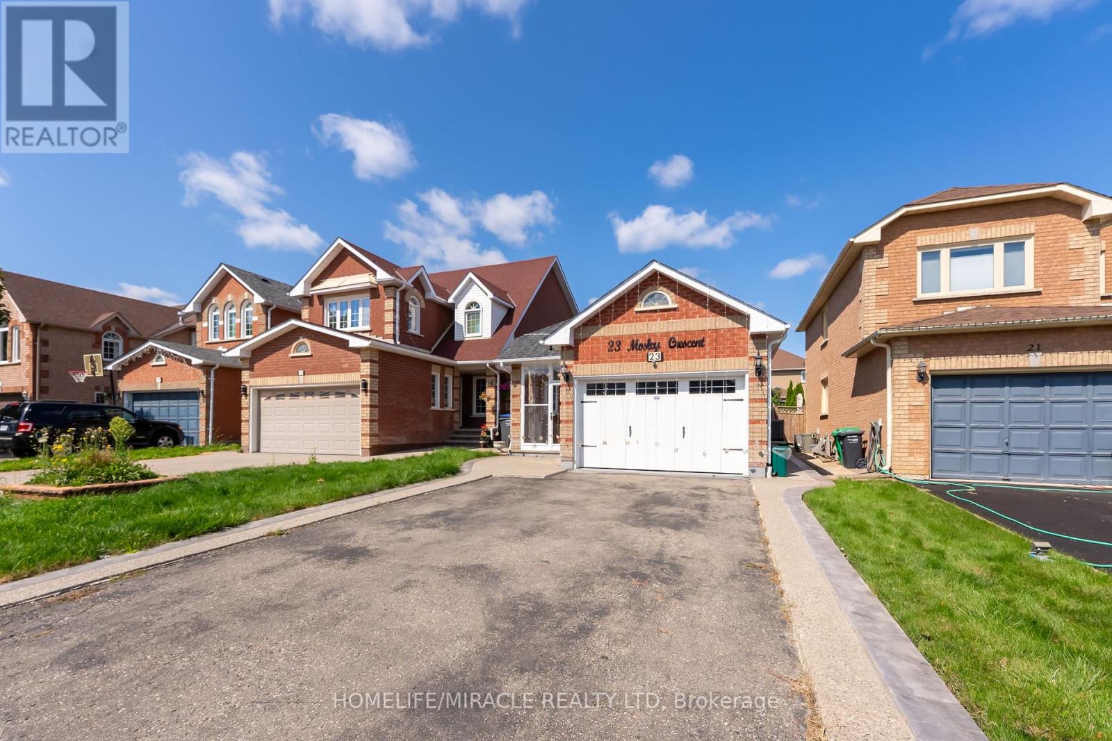 23 Mosley Cres, Brampton, ON L6Y 5C9