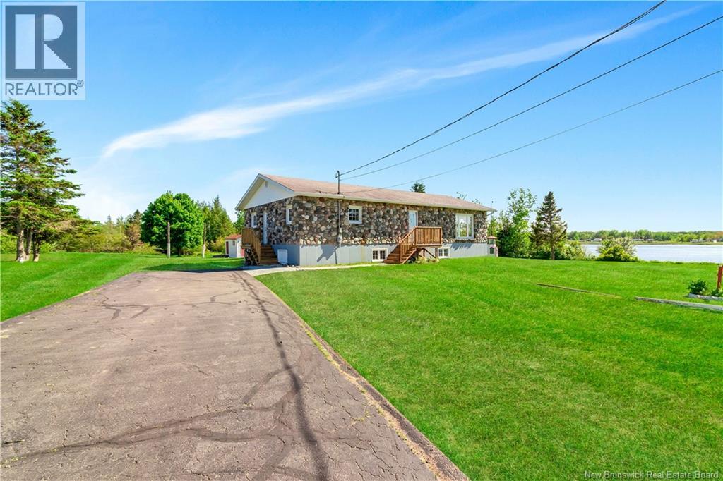 1915 Route 133, Grand-barachois, NB E4P 8S7