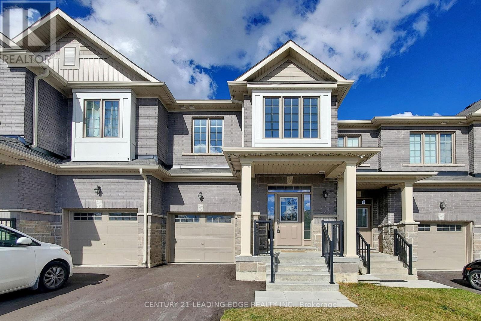 56 Cupples Farm Ln, East Gwillimbury, ON L0G 1M0