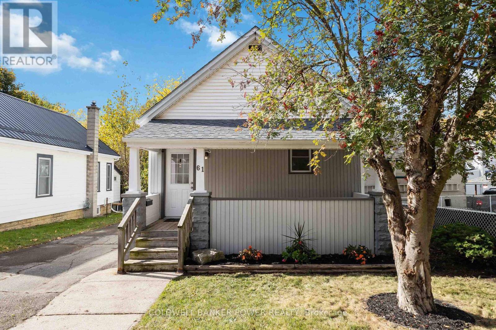 61 Brookside St, London, ON N5Z 2X8