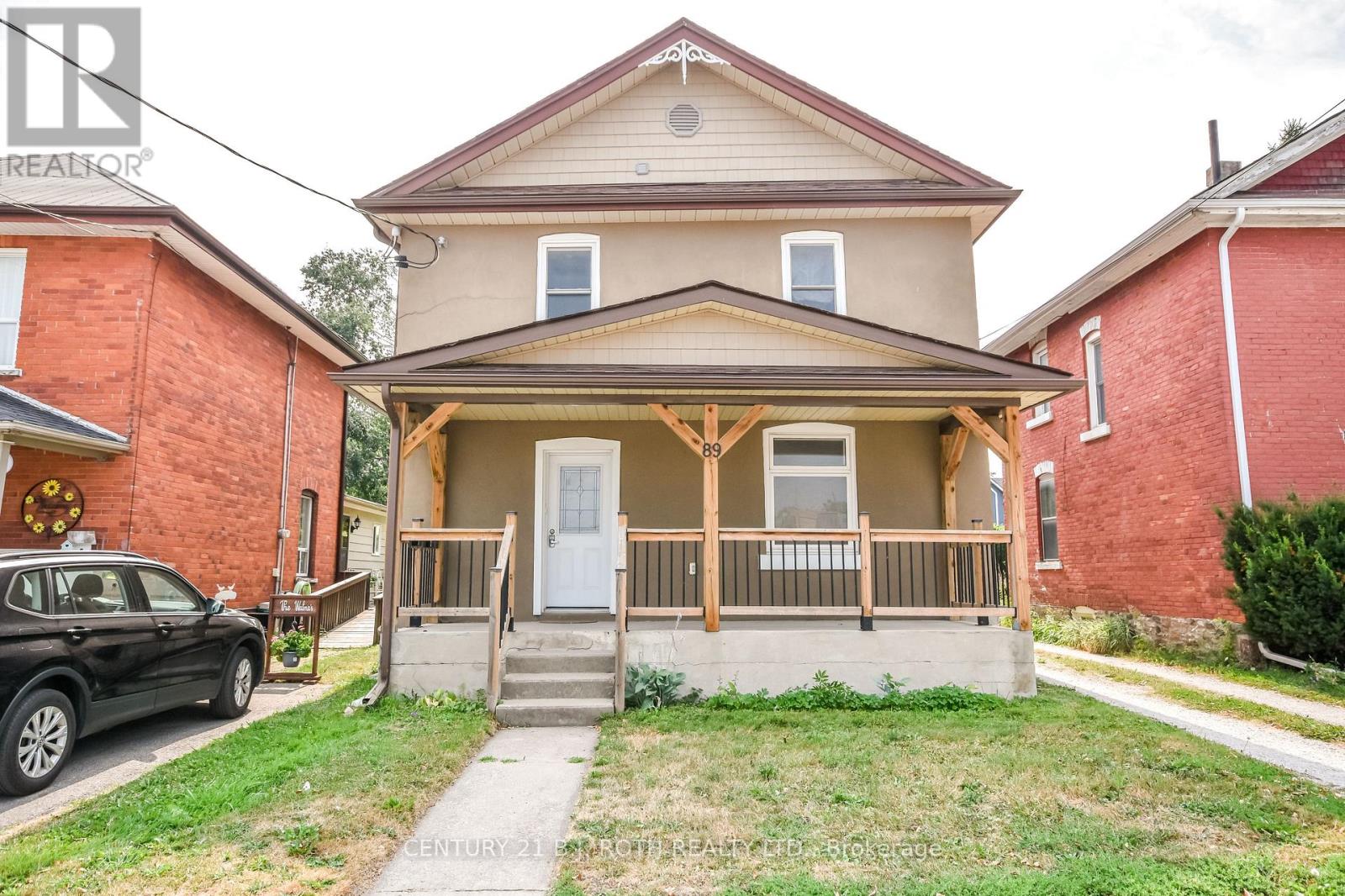 89 Andrew St S, Orillia, ON L3V 5J3
