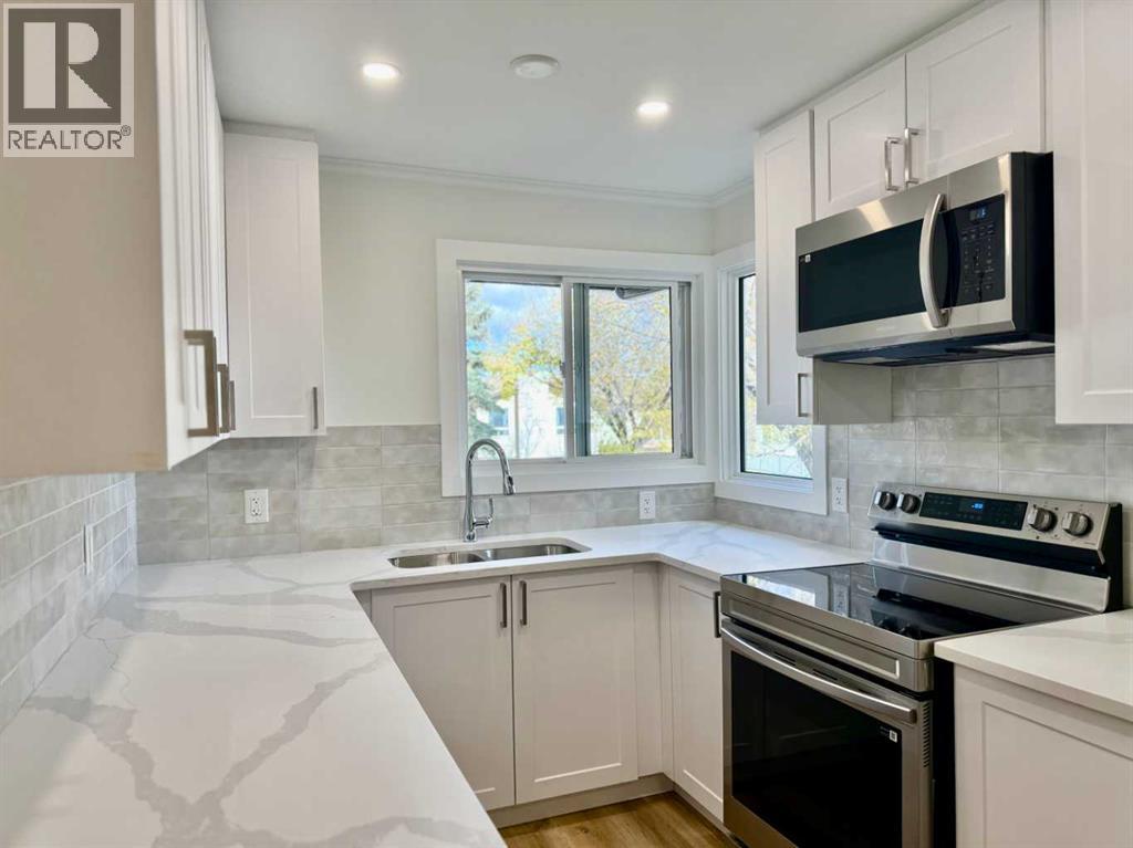 115 Bergen Road Nw Unit 77, Calgary, AB T3K 1P2