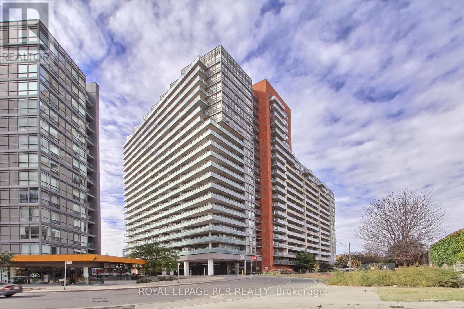 623 38 Joe Shuster Way, Toronto, ON M6K 1E6