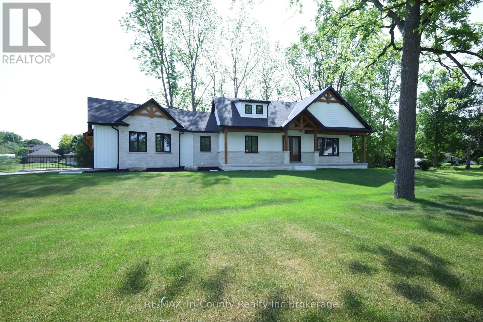 66 Talbot St, Norfolk Courtland, ON N0J 1E0