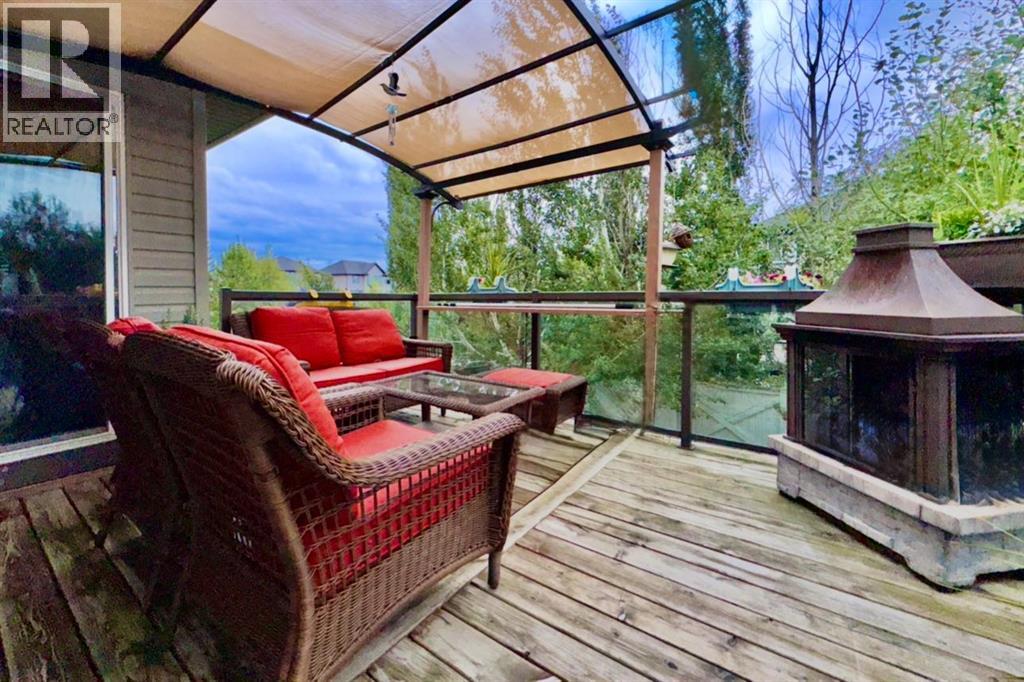 160 Rainbow Falls Grv, Chestermere, AB T1X 0G6