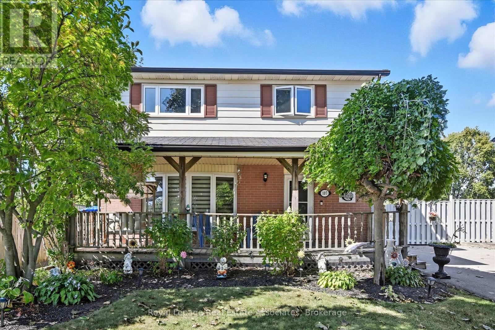 107 Billington Cres, Hamilton, ON L8T 4R3