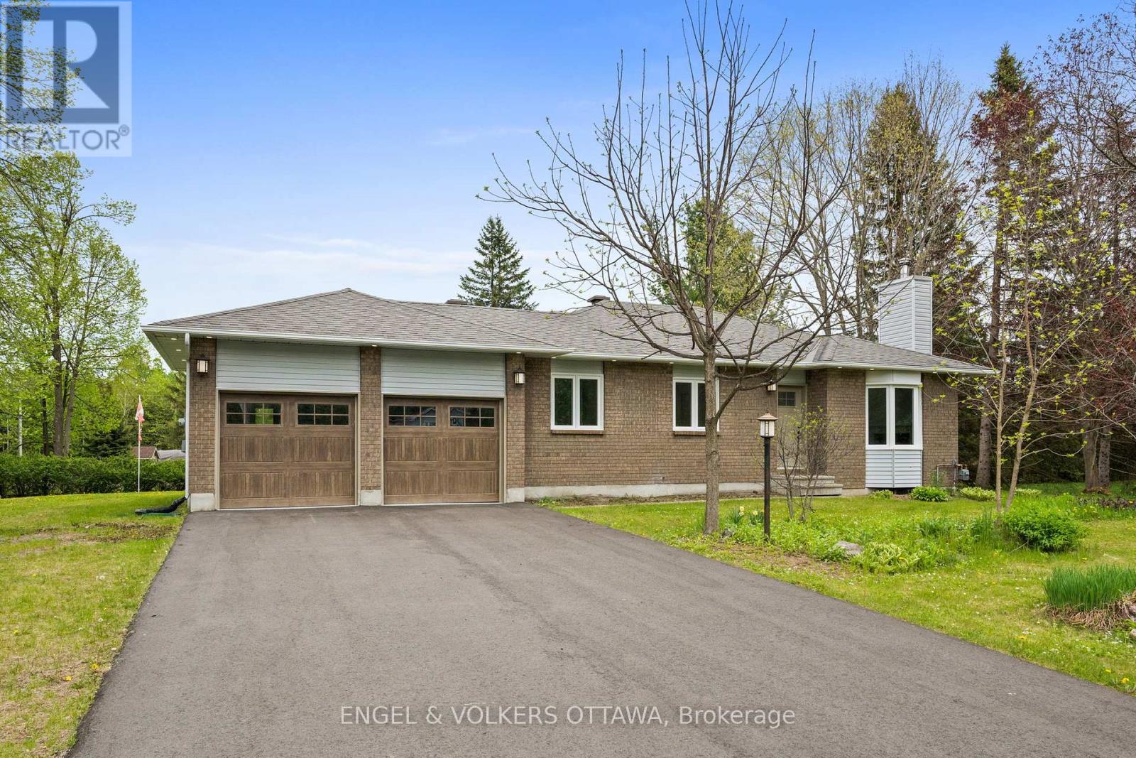 1375 Trebla Way, Ottawa, ON K4P 1E4