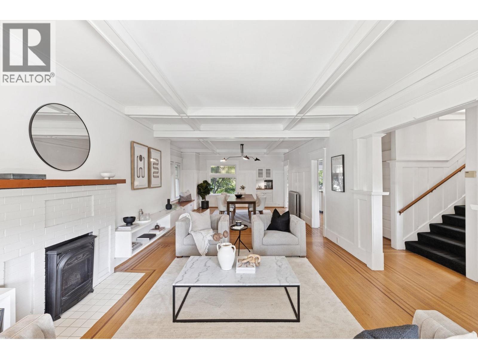 3617 W 2nd Ave, Vancouver, BC V6R 1J6