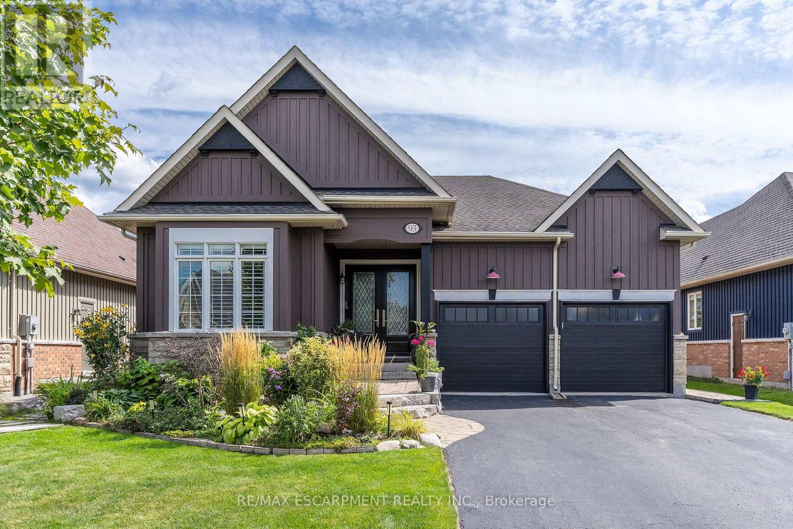 35 93 Aberfoyle Mill Cres, Puslinch Aberfoyle, ON N1H 6H9