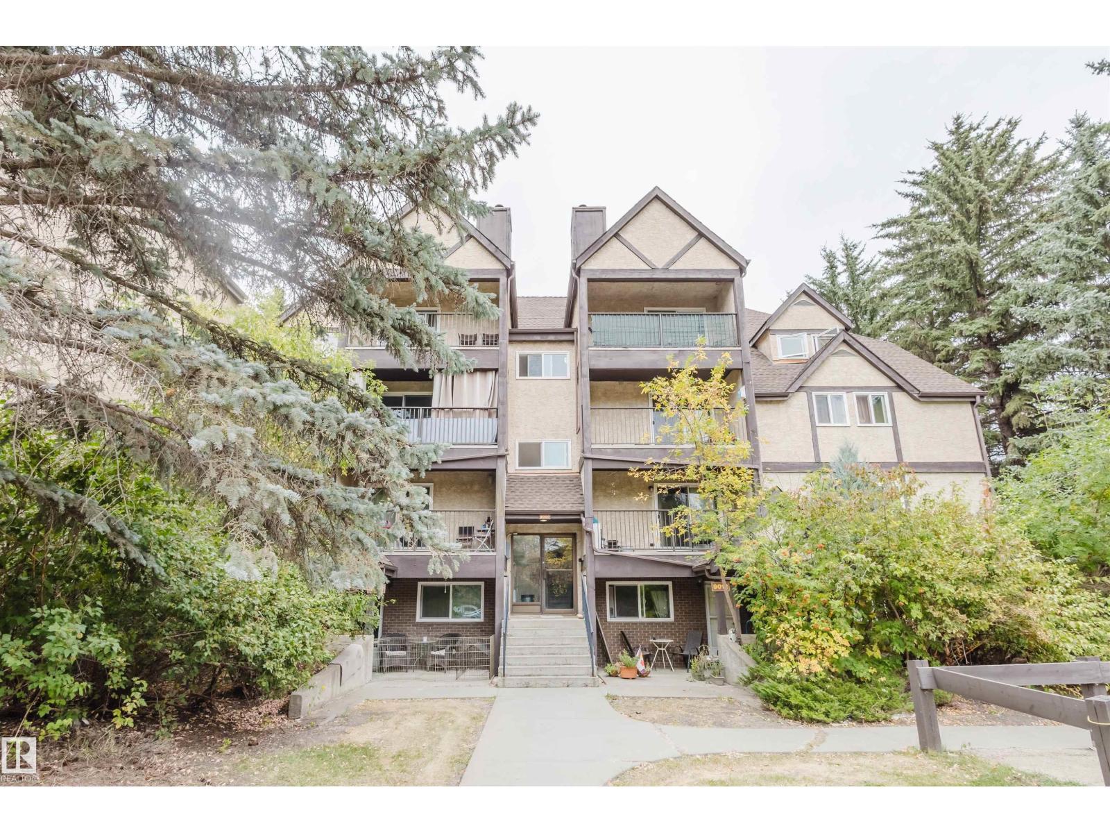 9044 Tudor Gl, St. Albert, AB T8N 3V4
