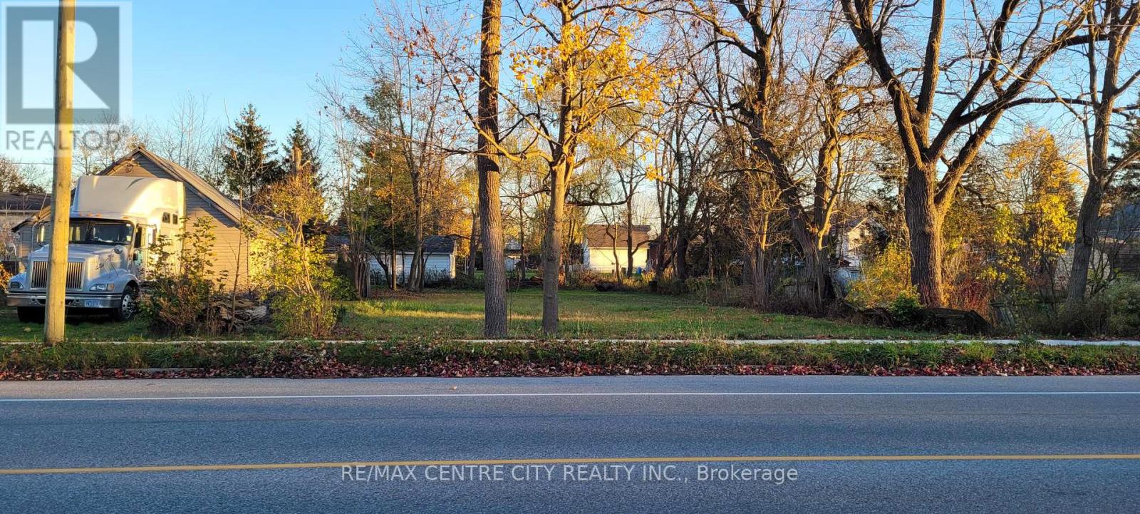 191 Appin Rd, Southwest Middlesex, ON N0L 1M0