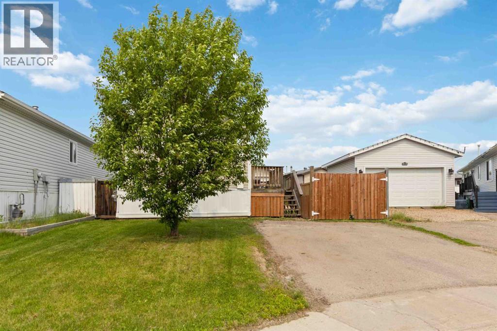 181 Mitchell Dr, Fort Mcmurray, AB T9K 2P1