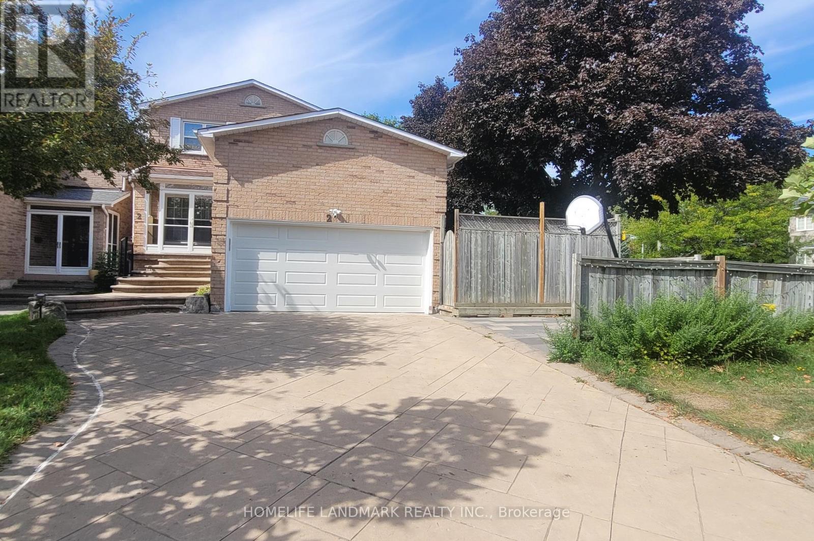 2 Marion Cres, Markham, ON L3P 6E8