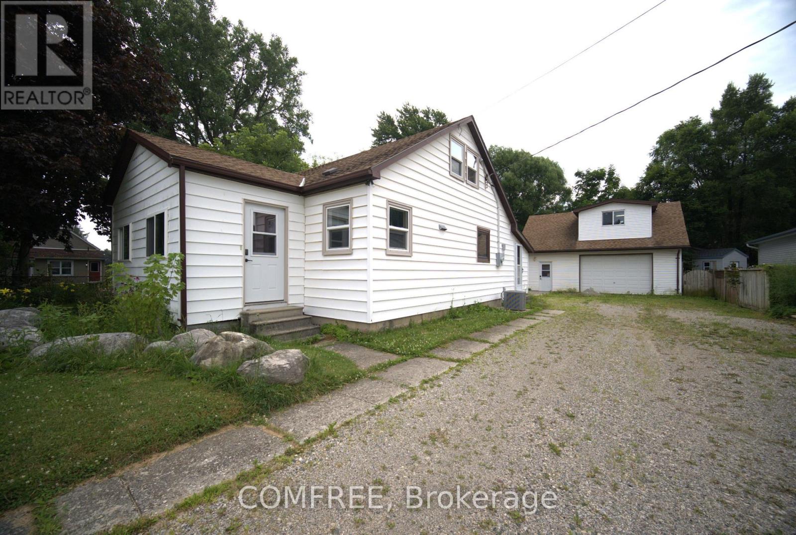 155 Main St, Southwest Middlesex, ON N0L 1M0