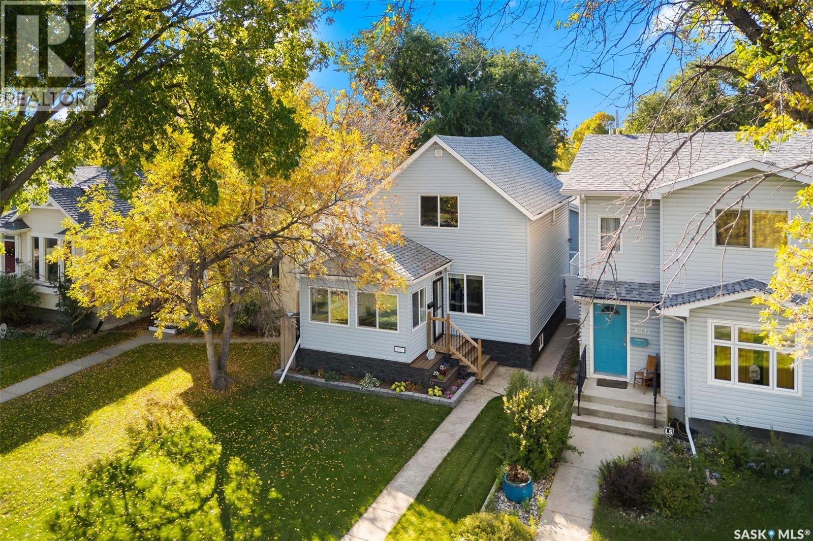 4027 Victoria Ave, Regina, SK S4T 1M8