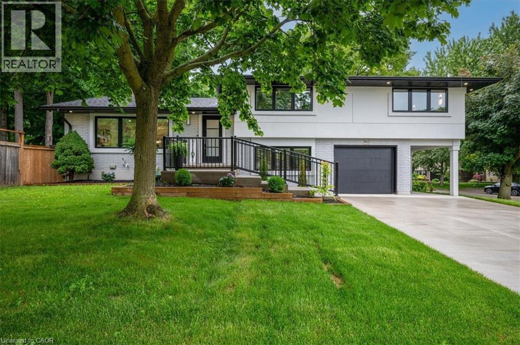 162 Greenbrook Dr, Kitchener, ON N2M 4J7
