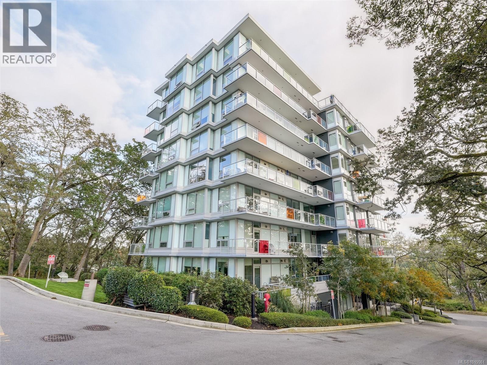 4009 Rainbow Hill Lane Unit 603, Saanich, BC V8X 0B3