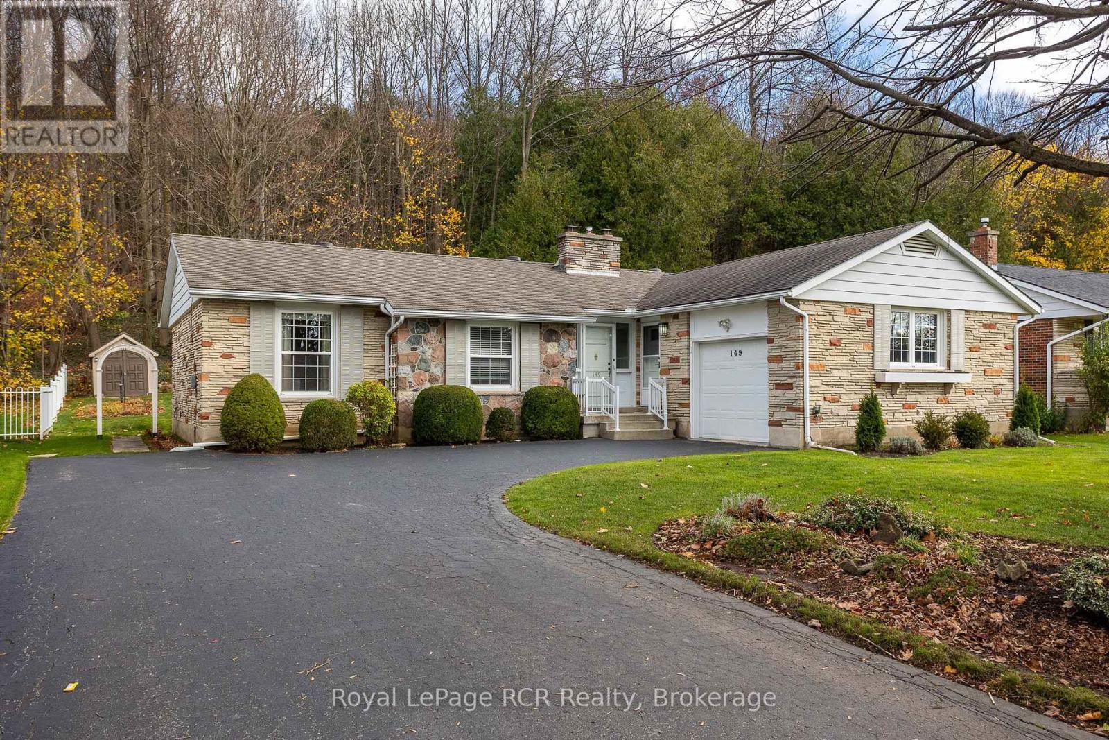 149 7th Avenue East, Owen Sound, ON N4K 2W8