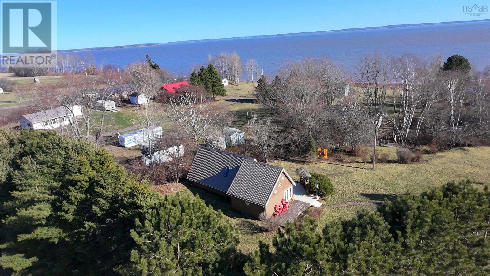 19 Roland Faulkner Loop, Lower Economy, NS B0M 1J0