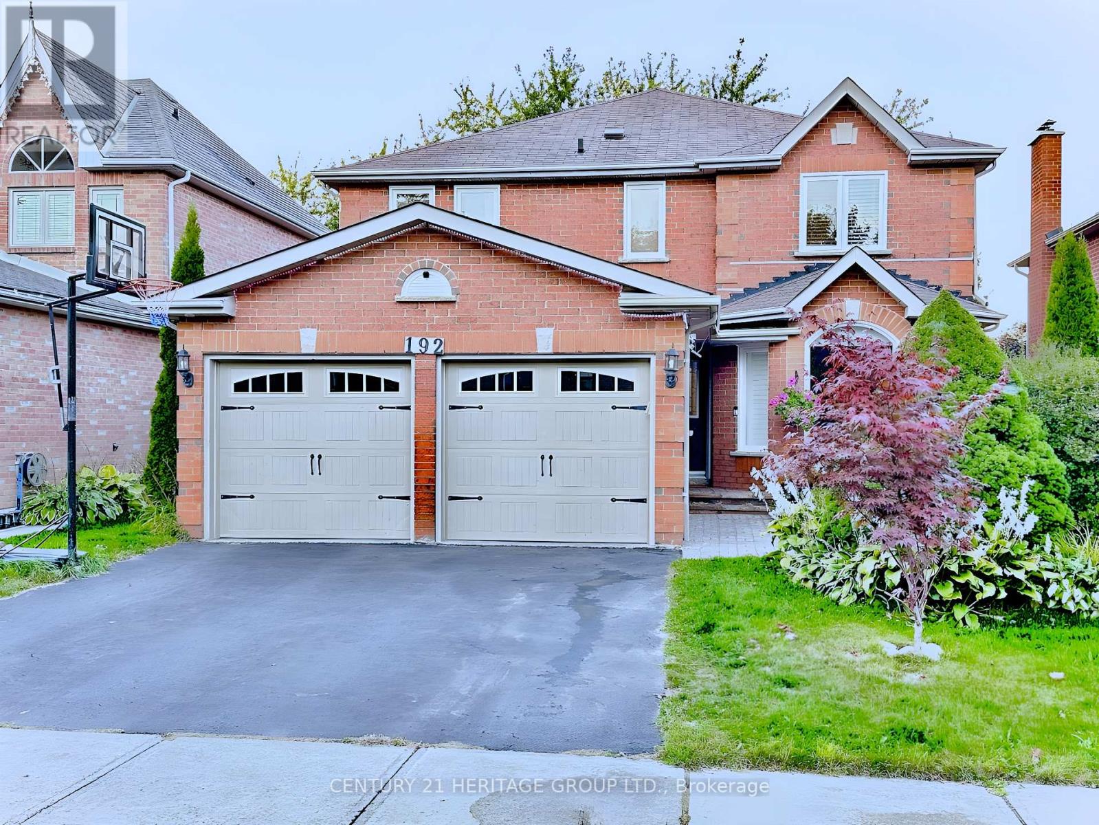 192 Covent Cres, Aurora, ON L4G 6P9