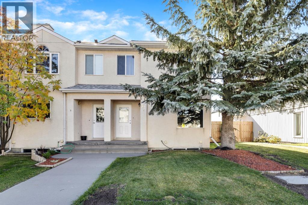 31 Green Meadow Cres #a, Strathmore, AB T1P 1H4
