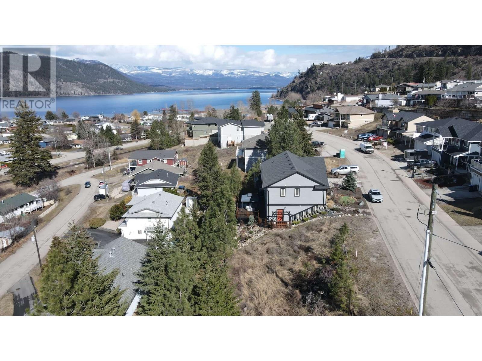1188 Montgomery Pl, Chase, BC V0E 1M0