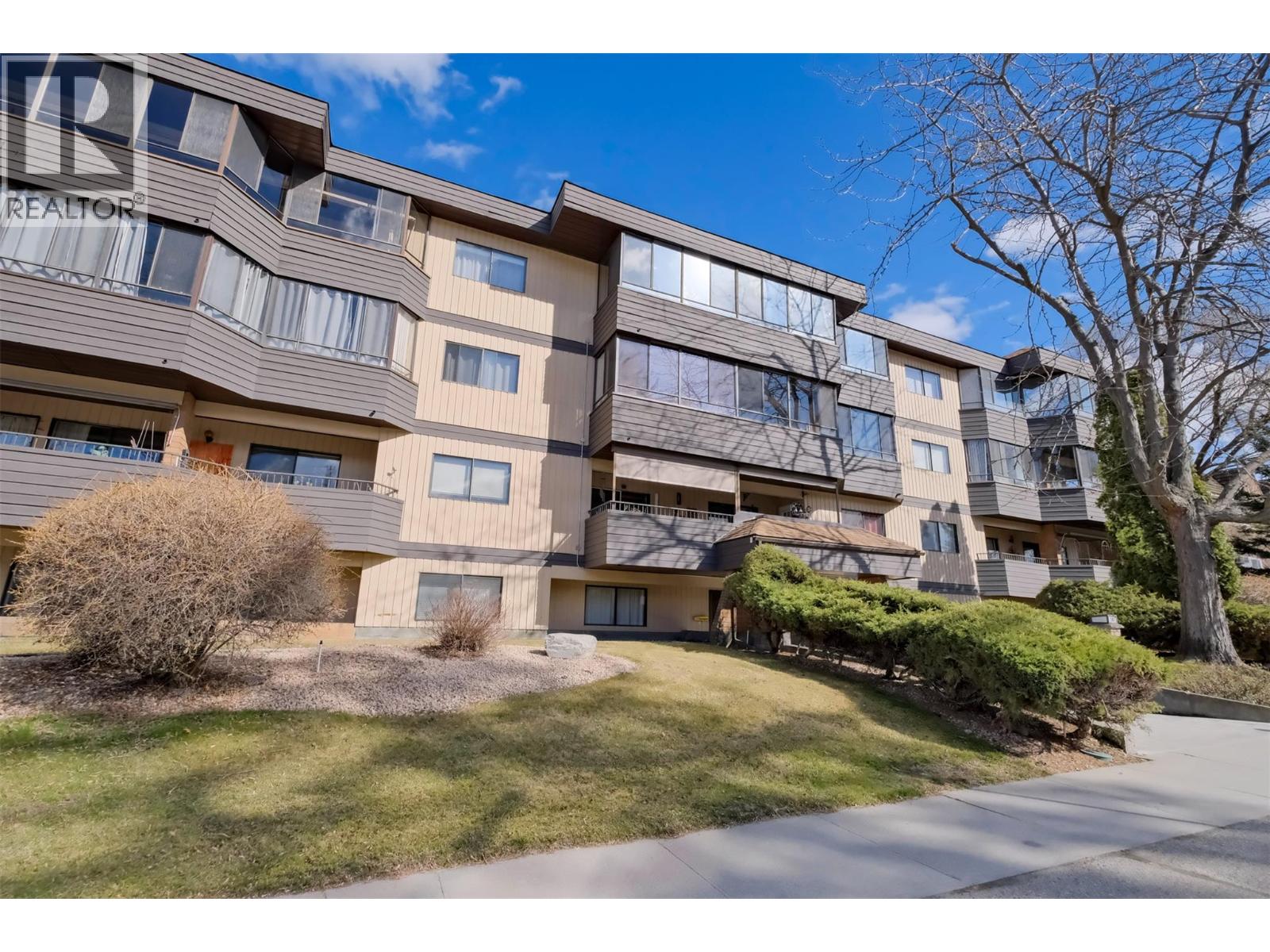 740 Winnipeg Street Unit 205, Penticton, BC V2A 5N3