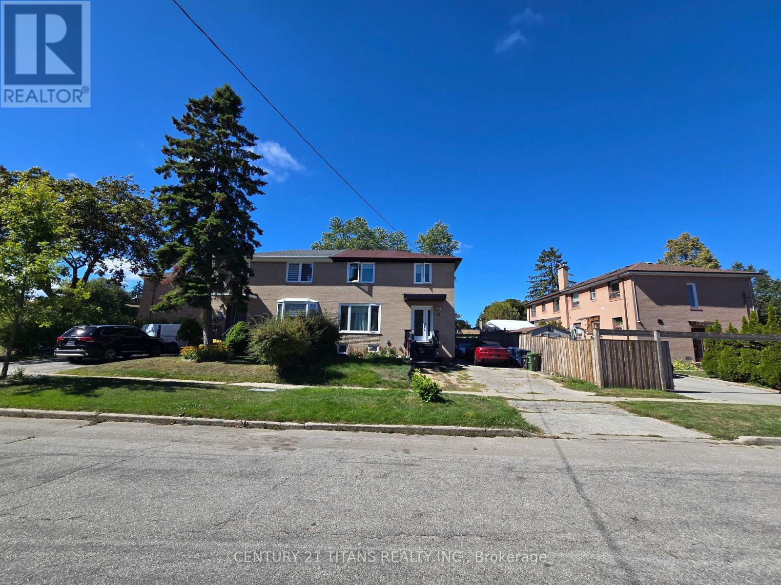 42 Pixley Cres, Toronto, ON M1E 3G6