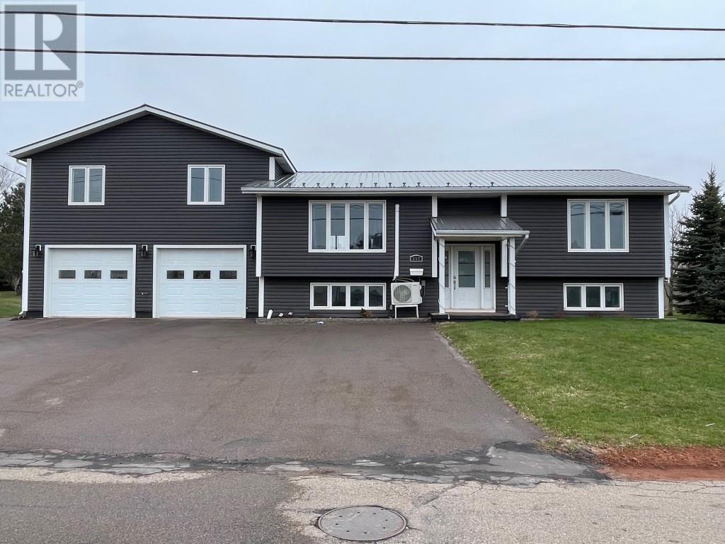 Summerside, PE homes with backyards for sale Houseful