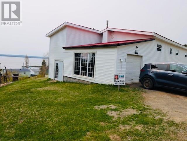 4 Hewletts Rd, Miles Cove, NL A0J 1L0